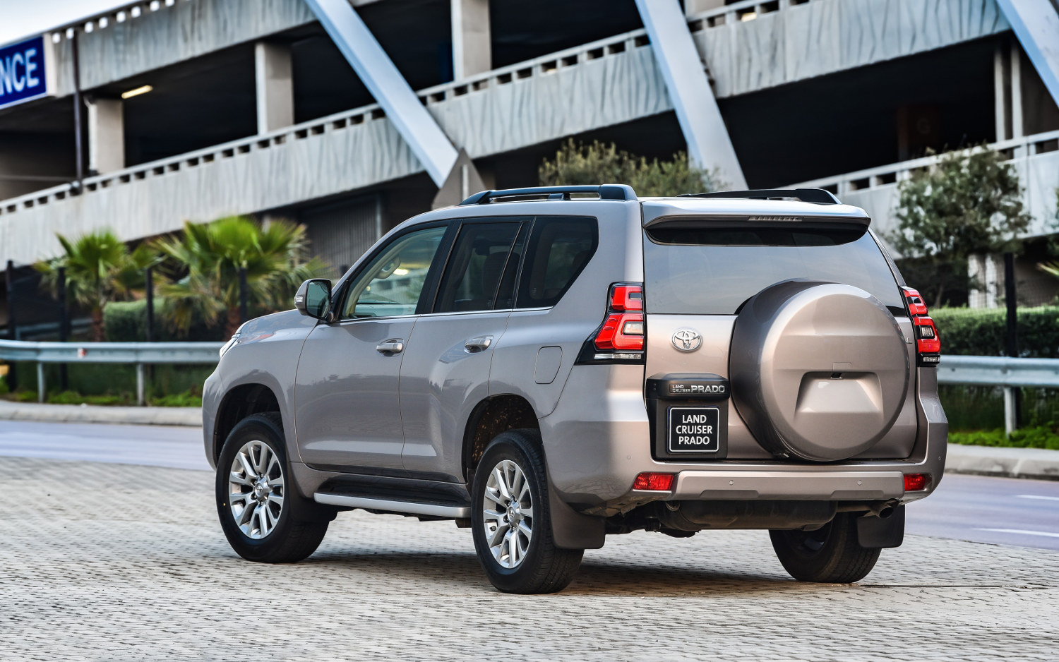 Чем отличается тойота прадо араб от европейца - 92 фото